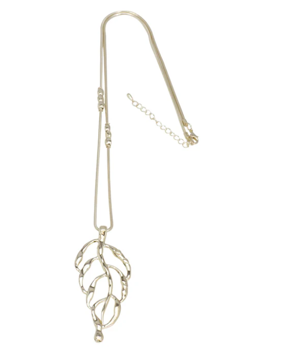 CORA LEAF PENDANT NECKLACE SOFT GOLD