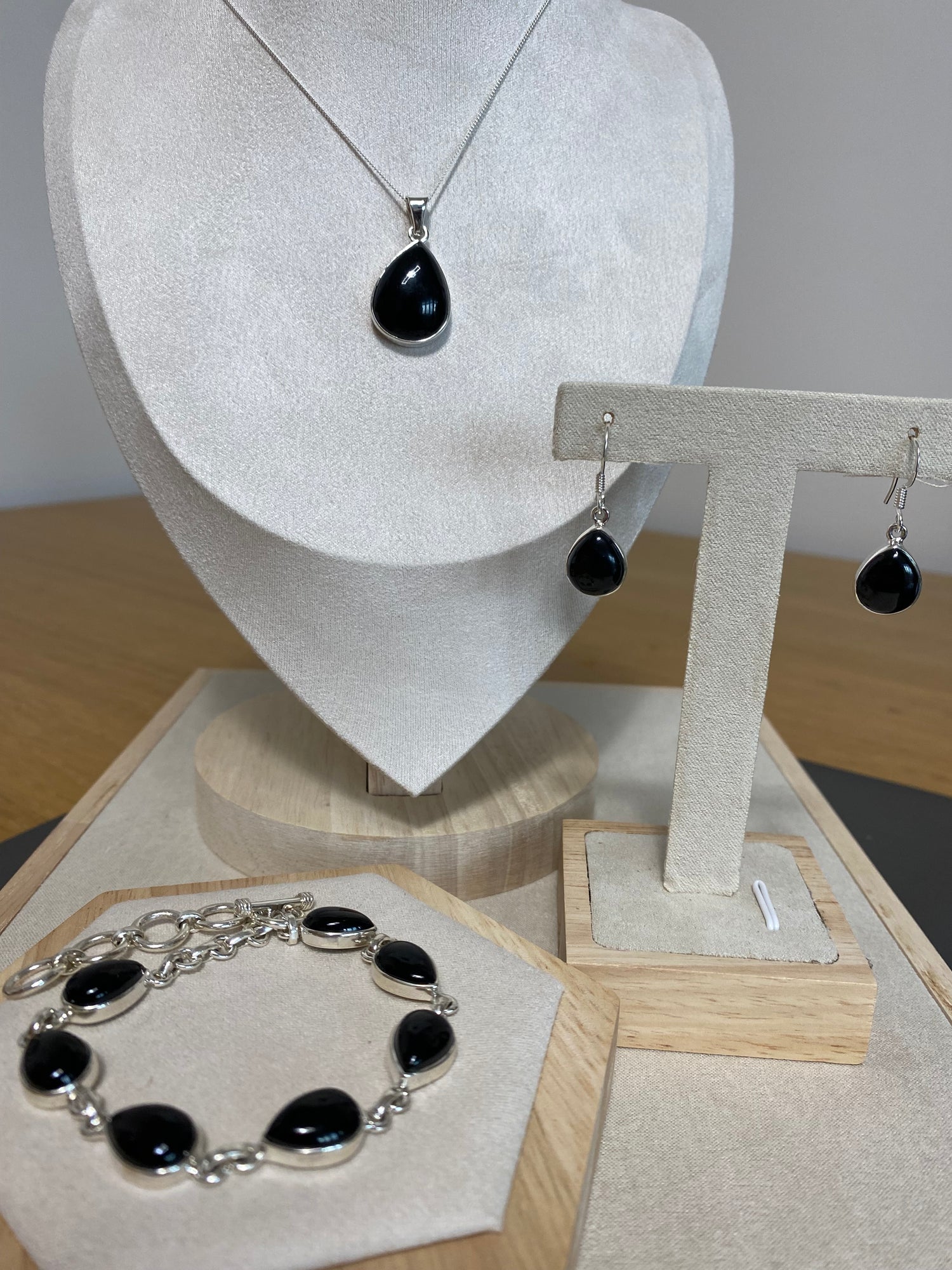 Sterling Silver/Whitby Jet