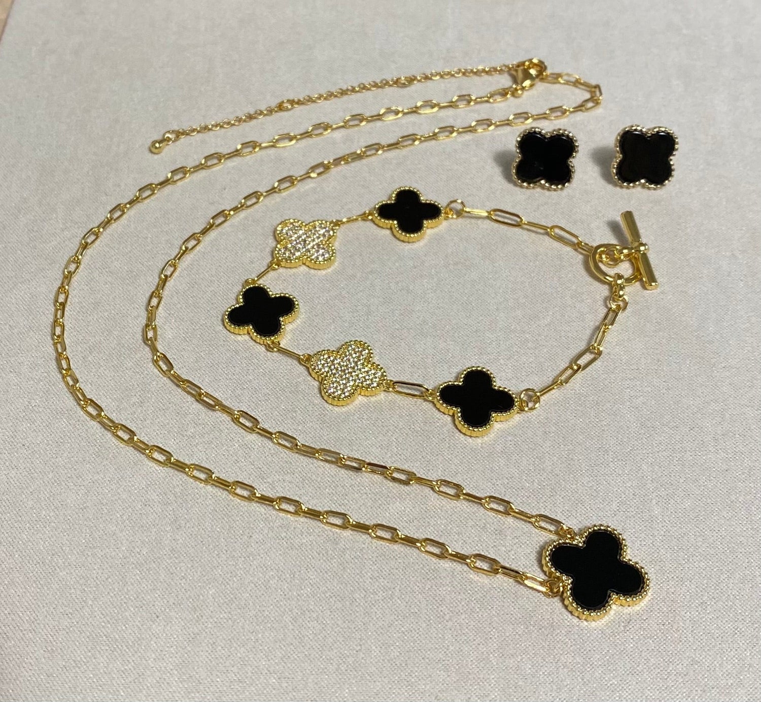 Gold - Louise's Jewellery Box