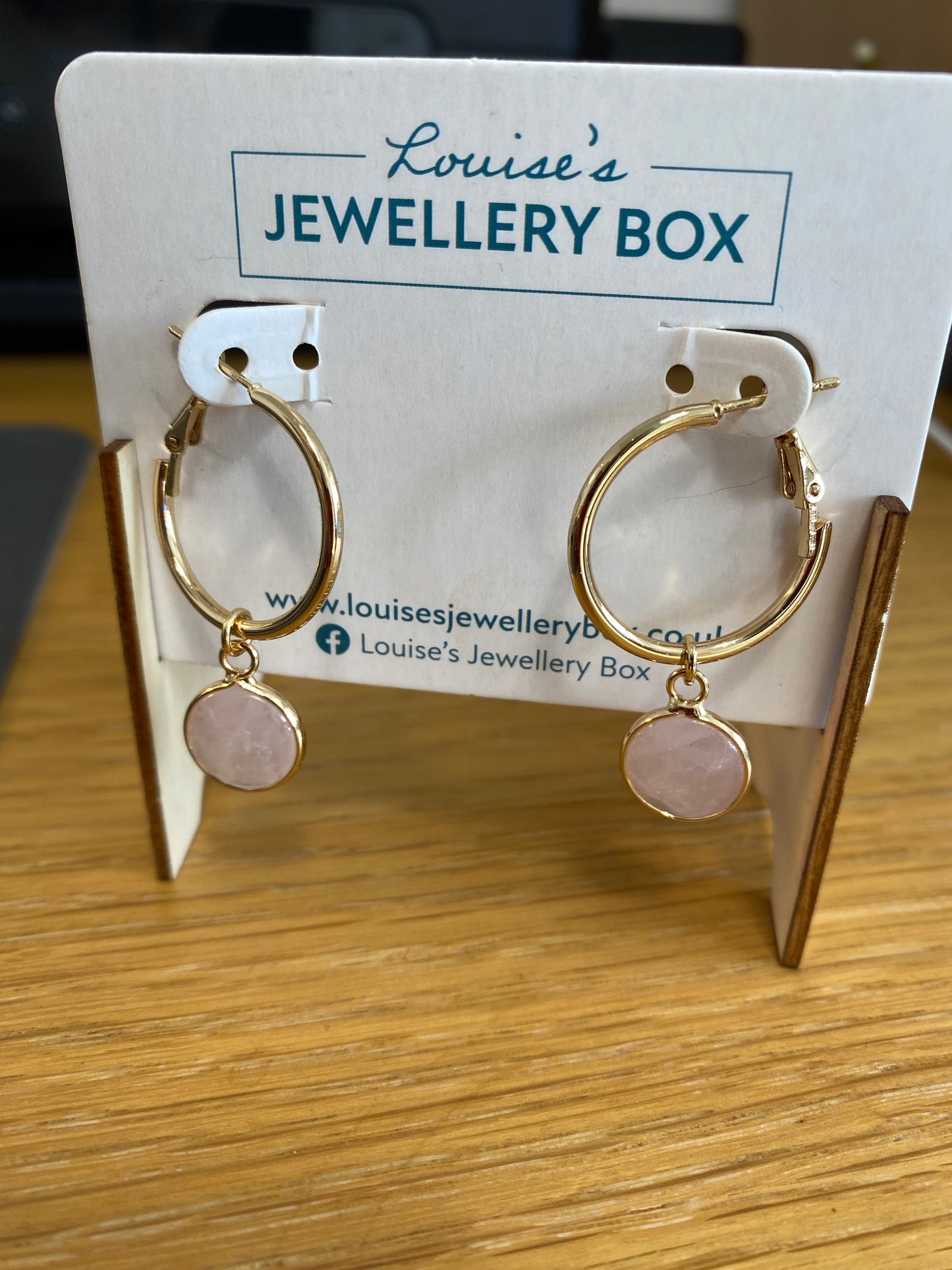 Venus Lever Earrings In Gold Plate/Rose Quartz