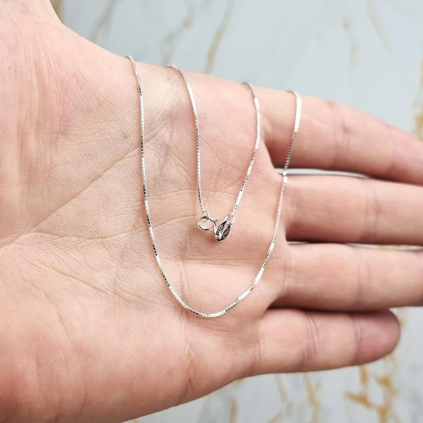 925 Sterling Silver Delicate Box Chain - Louise's Jewellery Box