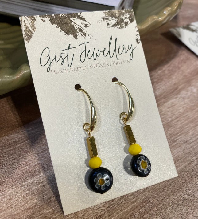 Daisy Glass Earrings in Gold Plate
