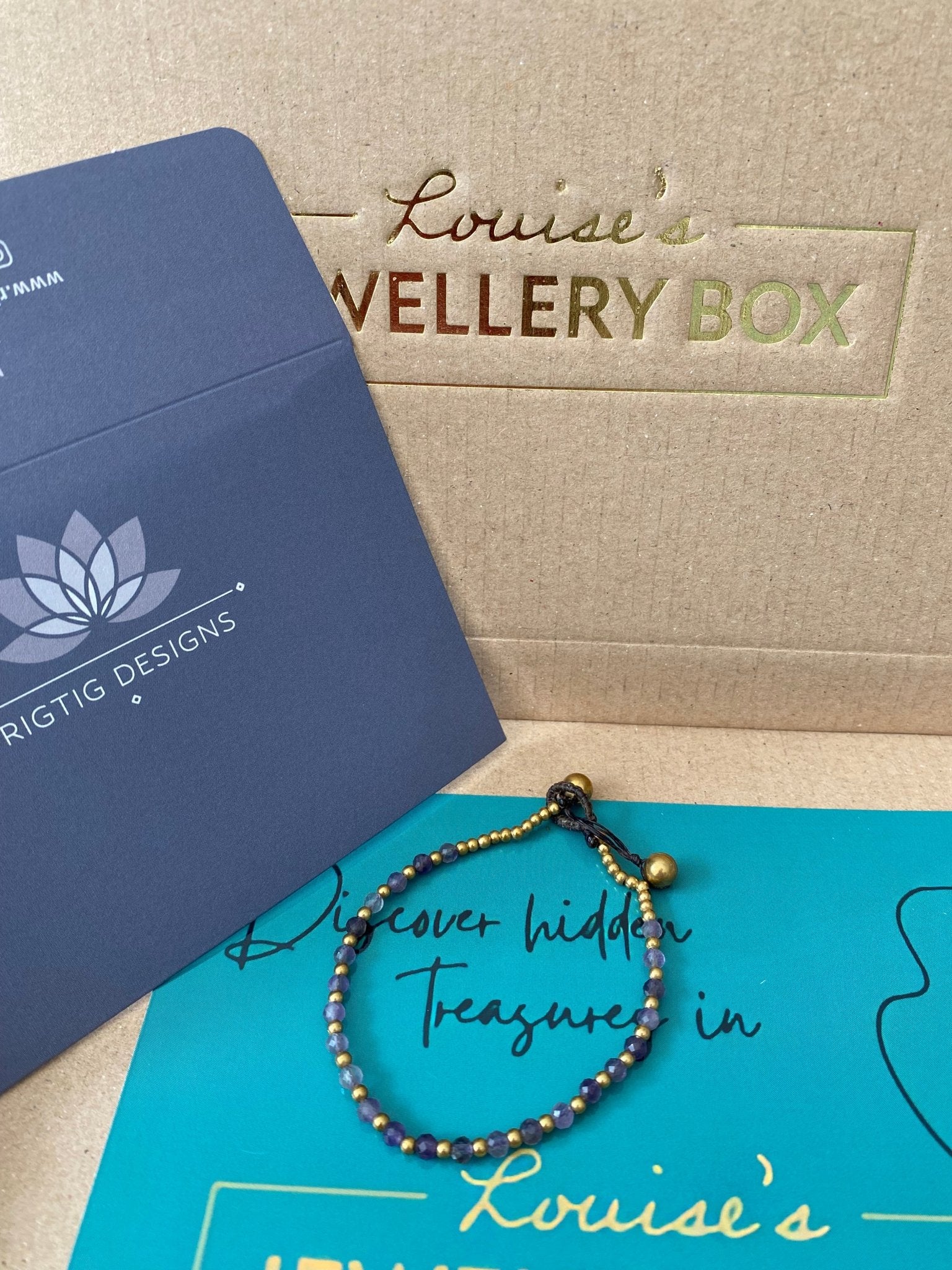 Amethyst Menopause Relief Crystal Healing Bracelet for Depression - Louise's Jewellery Box