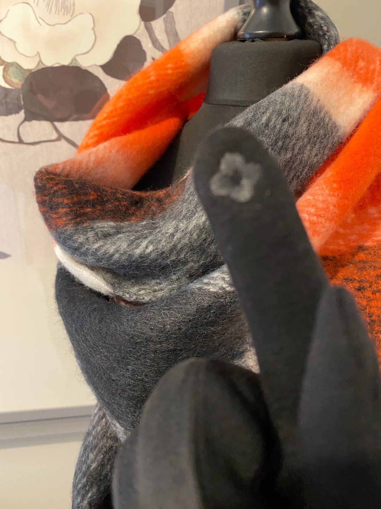 Black Beaded Gloves - Louise's Jewellery Box