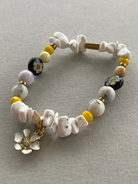 Gist Jewellery White, Black and Yellow Flower Bracelet - Louise's Jewellery Box