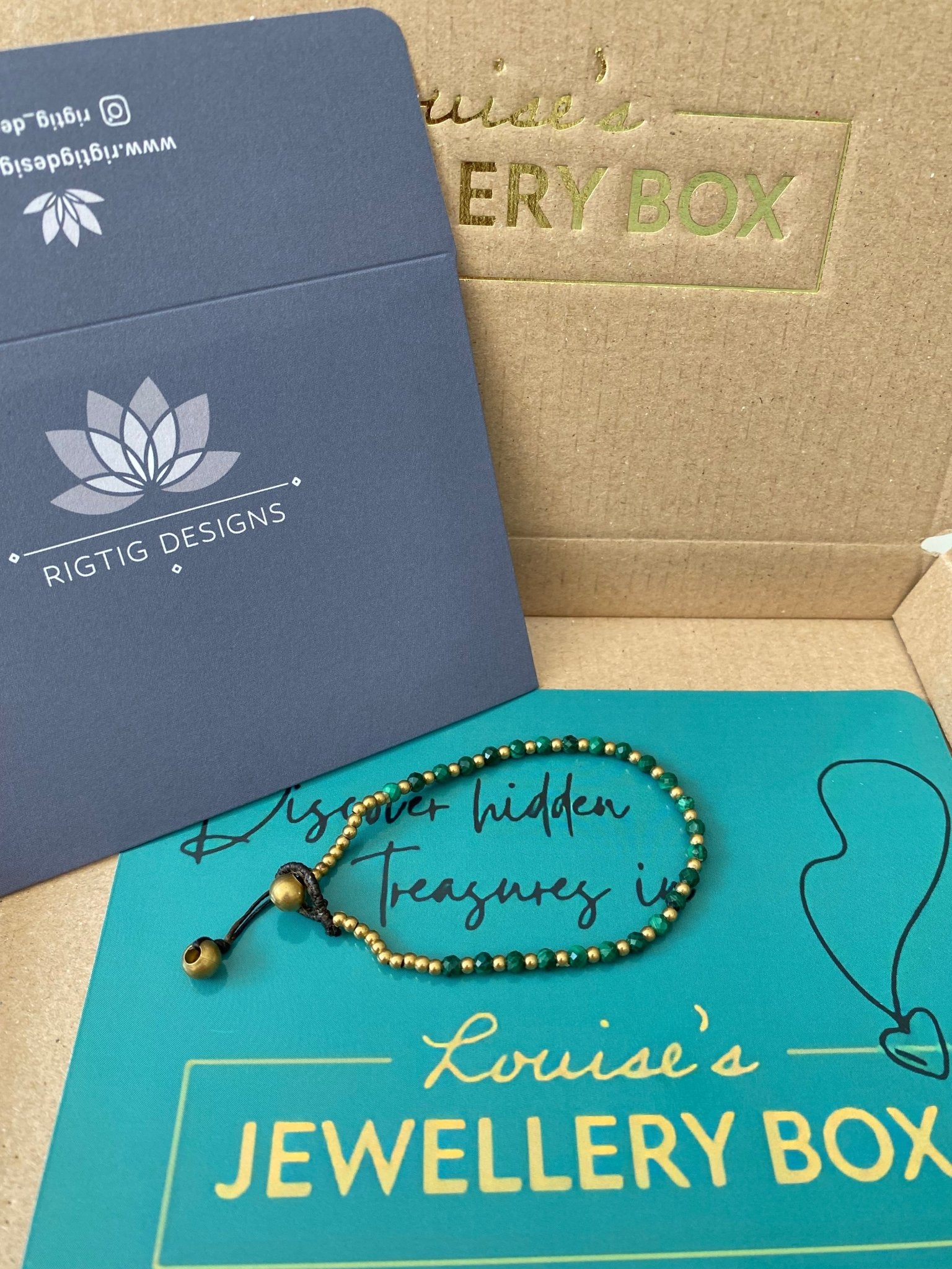 Malachite Menopause Relief Crystal Healing Bracelet for Aches and Pains - Louise's Jewellery Box