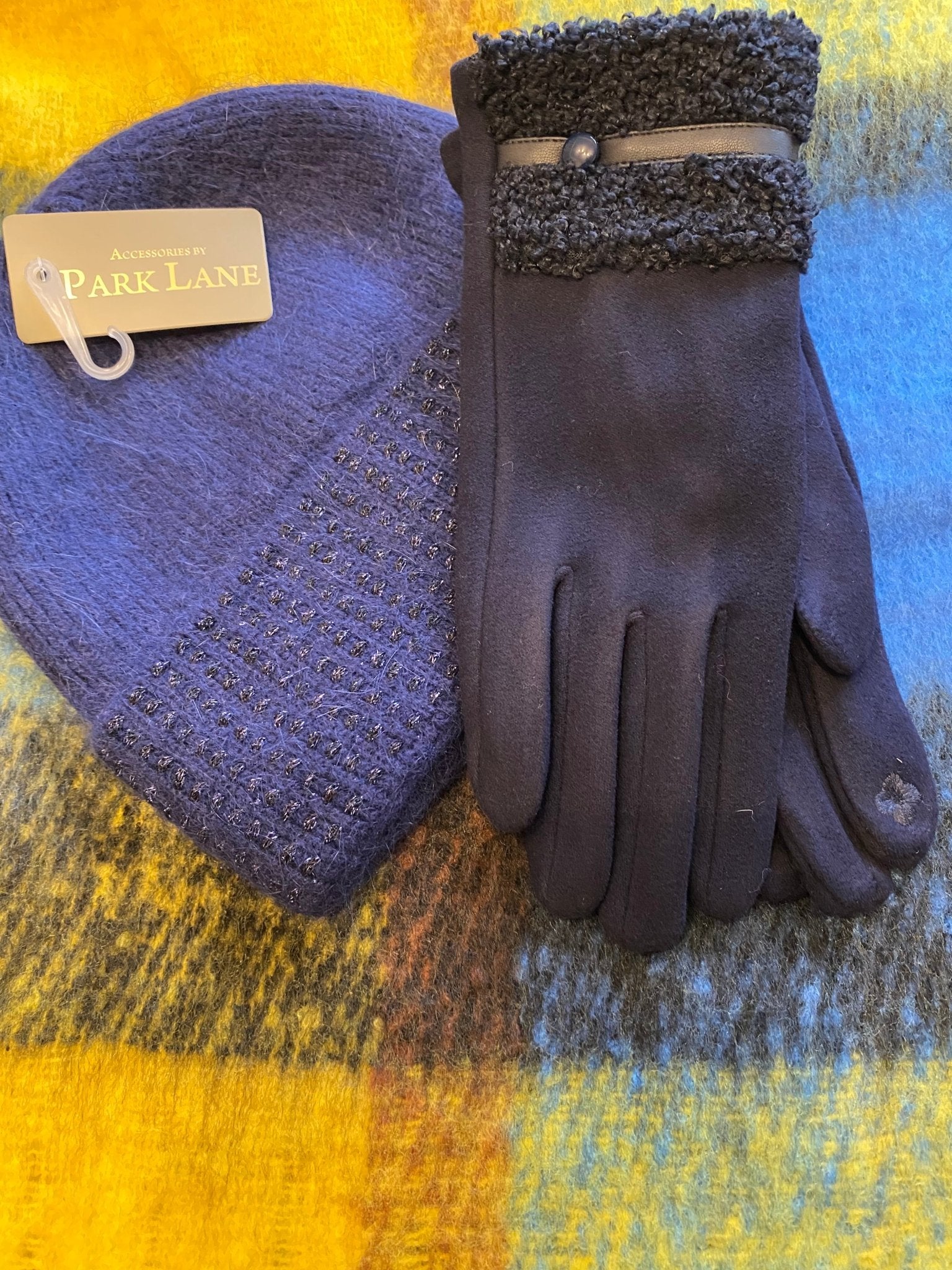 Navy Gloves - Louise's Jewellery Box