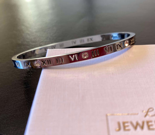 Stainless Steel Waterproof Roman Numerals Bracelet
