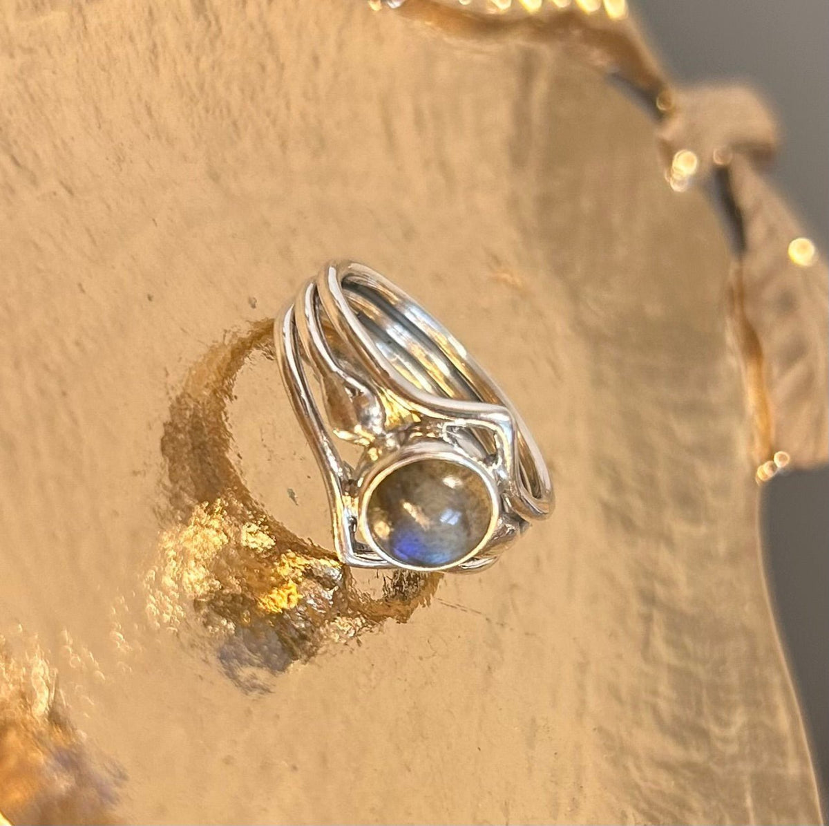 Sterling Silver and Labradorite Ring - Louise's Jewellery Box