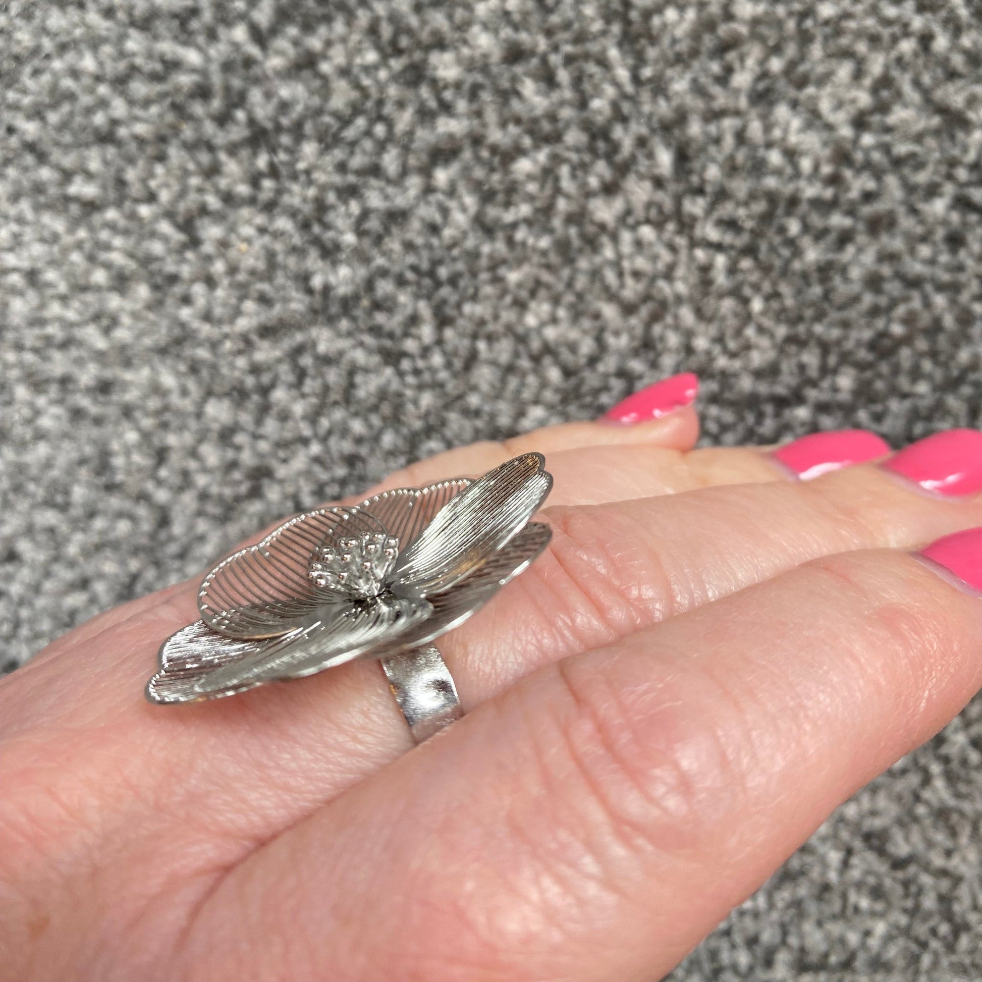 Waterproof Flower Adjustable Ring in Stainless Steel - Louise's Jewellery Box